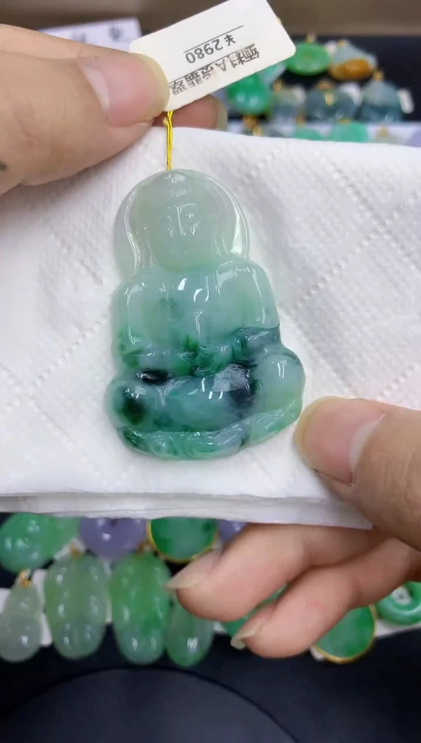 翡翠未镶嵌颈饰缅甸翡翠a货