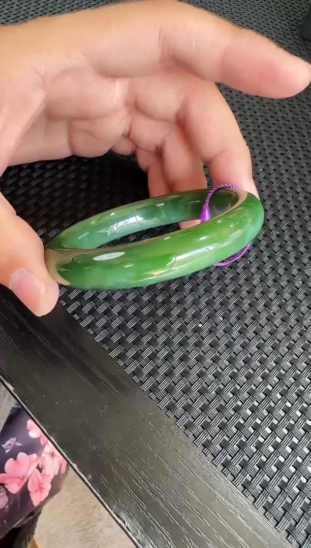 【闪购商品】和田玉（碧玉）晶绿猫手镯未镶嵌约55.6mm圈口