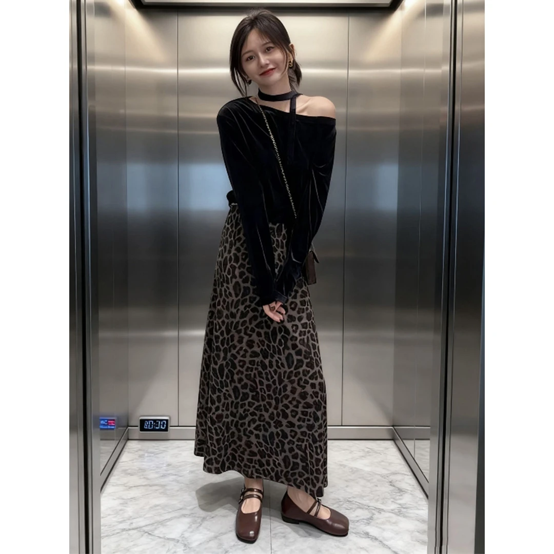 巨好看到的复古斜肩长袖T恤女修身显瘦时尚辣妹风豹纹半身裙套装