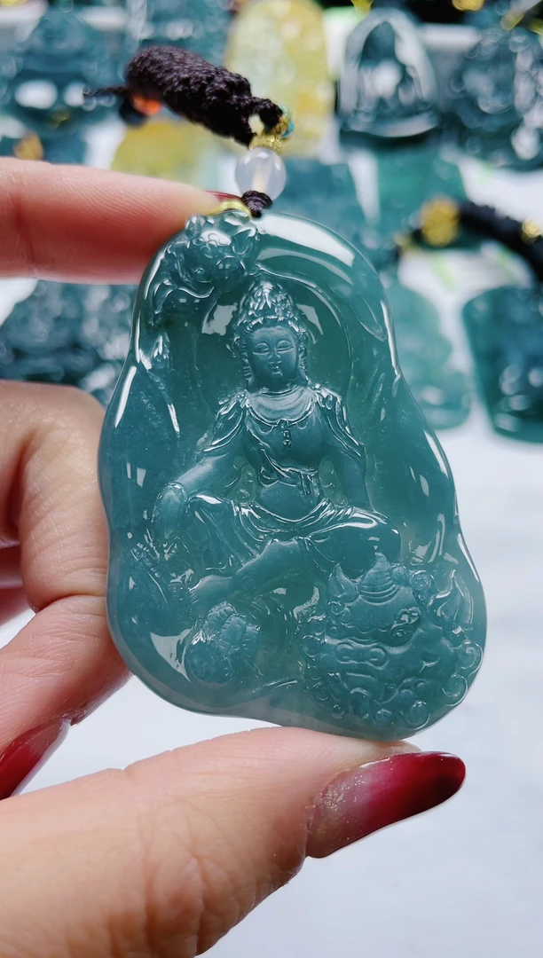 【闪购商品】翡翠颈饰未镶嵌