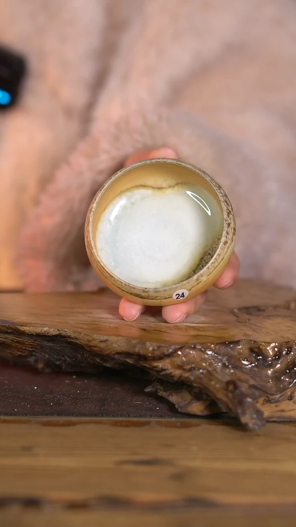 景德镇纯柴烧 中白泥普洱杯 24