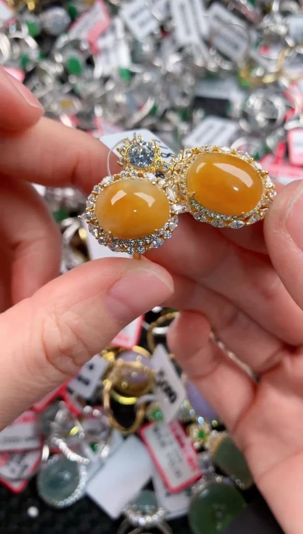 银S925镶嵌戒指翡翠888       2