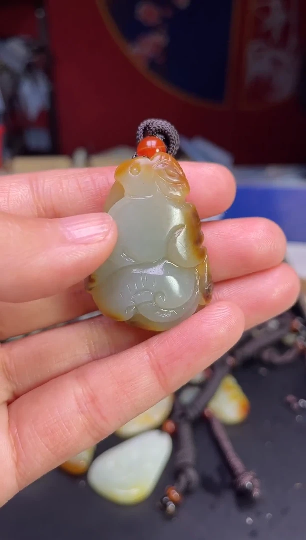 颈饰未镶嵌和田玉1