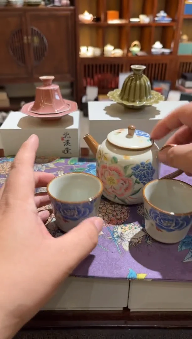 刺绣壶加二杯茶具茶具茶具茶具