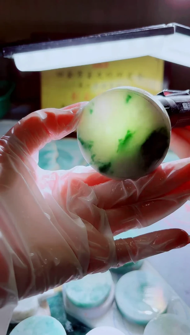 翡翠挂件未镶嵌A货曹璀880