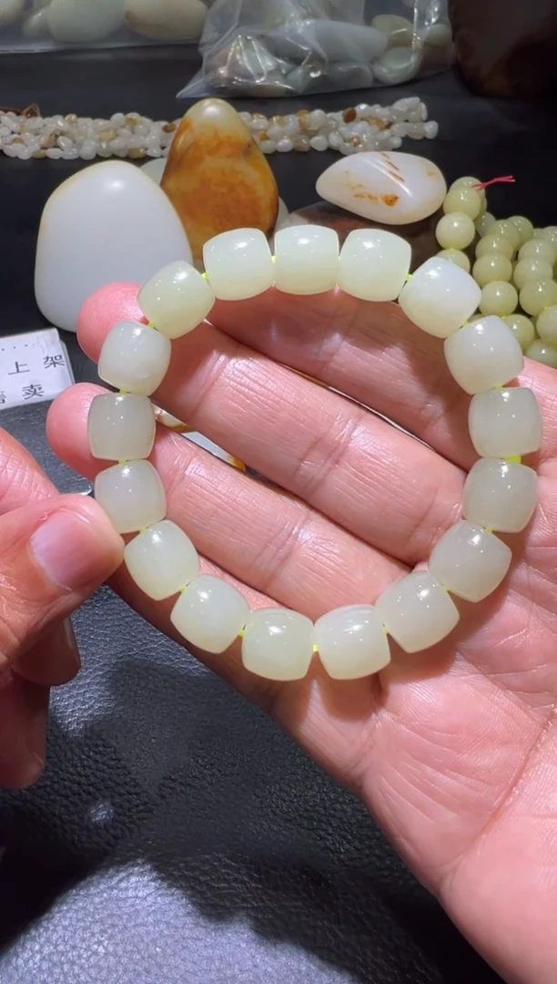 未镶嵌手链和田玉新疆和田玉