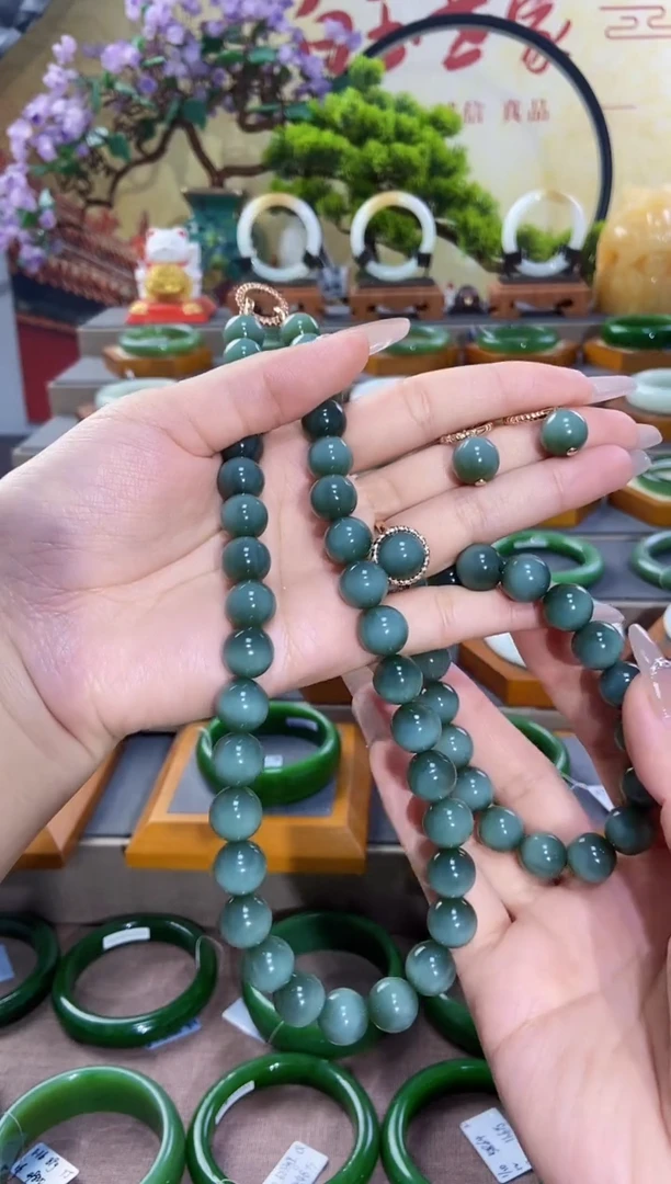 【闪购商品】和田玉套装18K金镶嵌18K金猫眼套装