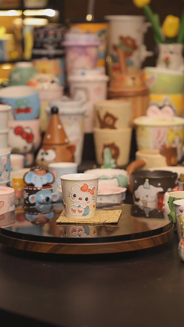 景德镇釉下彩绘设计师款式陶瓷