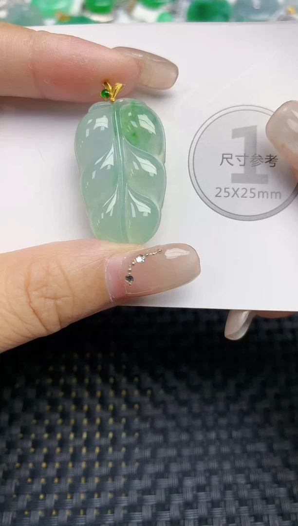 颈饰18K金镶嵌翡翠天然缅甸A货翡翠百元以上9元证书费自理