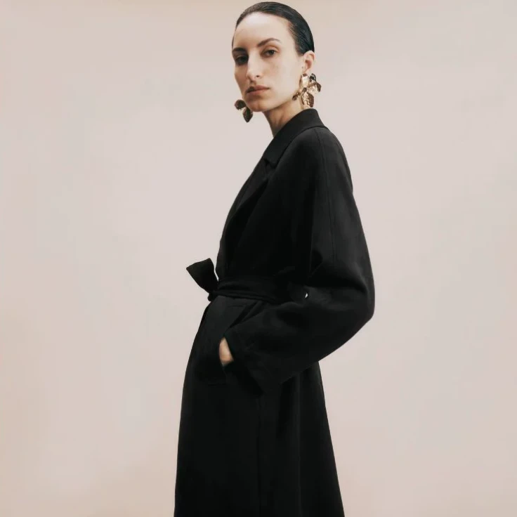 UR秋冬新款女装雅丹风气质腰带中长款大衣外套UWM140028