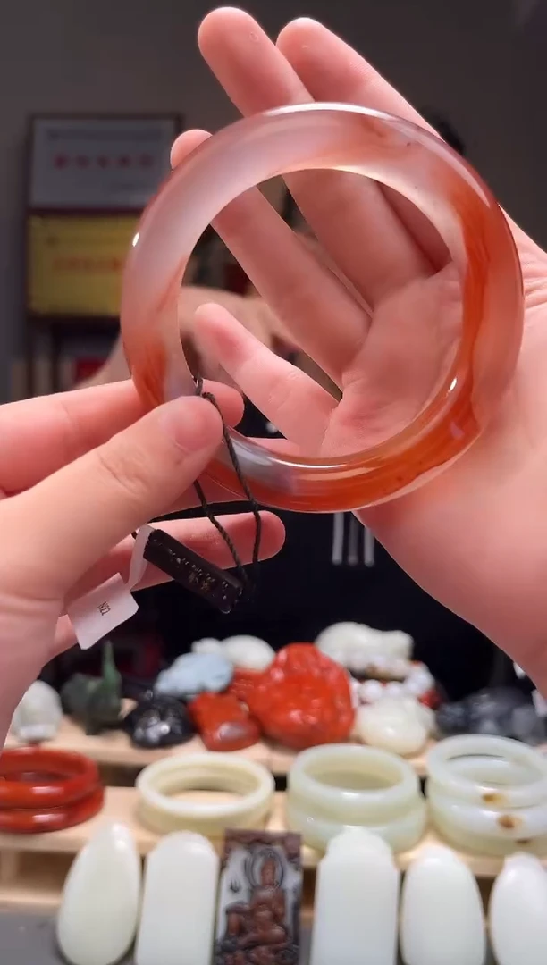 颈饰未镶嵌南红玛瑙60+