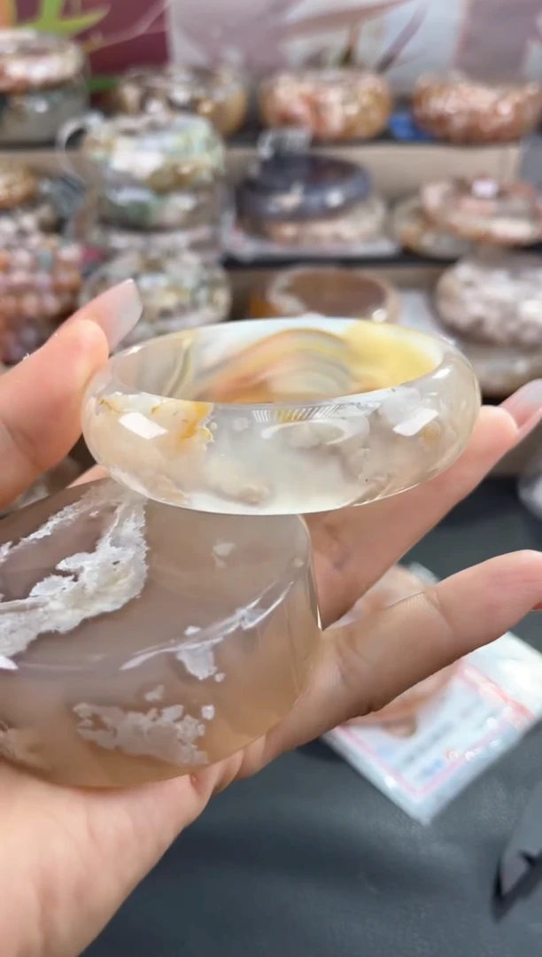 未镶嵌手镯石英质玉61