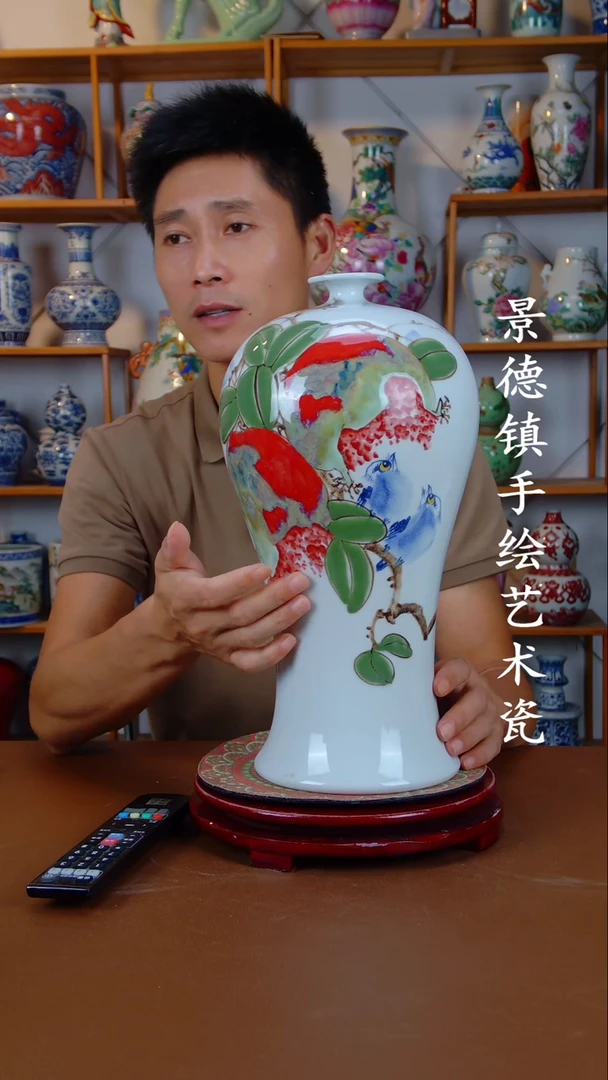 现代景德镇手工手绘陶瓷摆件11