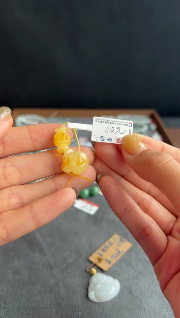 【闪购商品】蜜蜡吊坠(不含链)未镶嵌760号