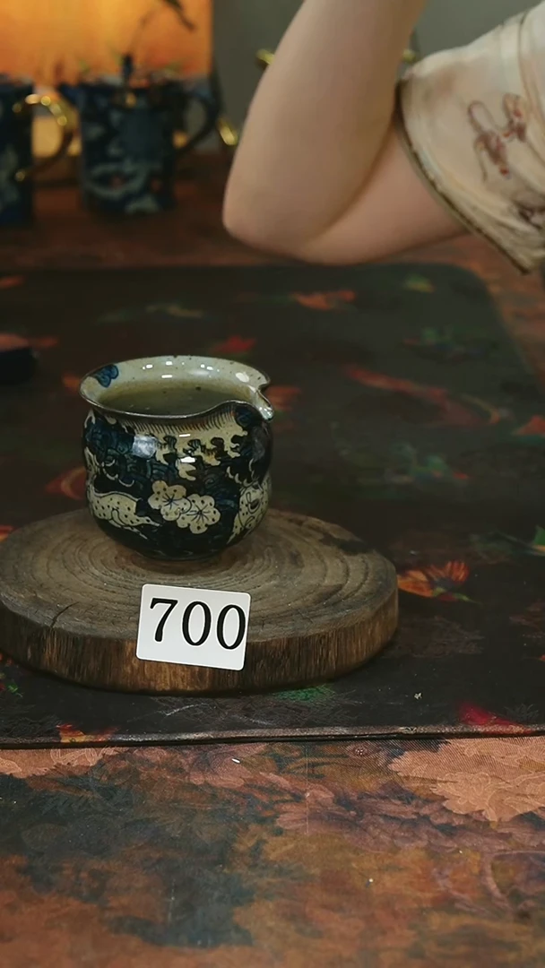 茶碗............700微黄