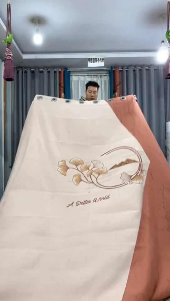 布成品窗帘      5.8*2.7