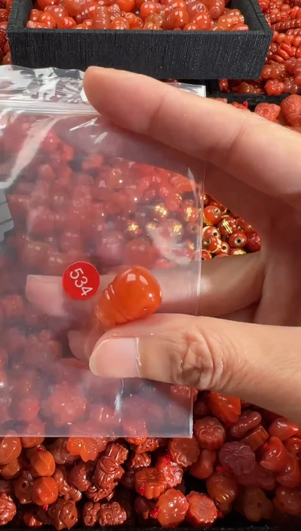 【闪购商品】南红玛瑙颈饰未镶嵌2