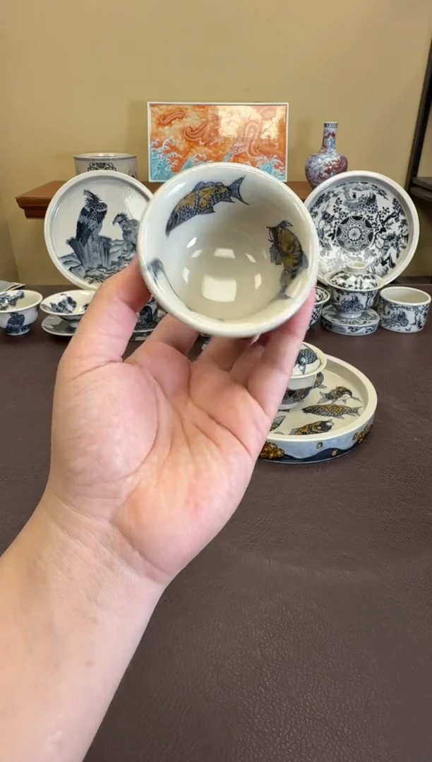 二号釉九鲤图小压手杯