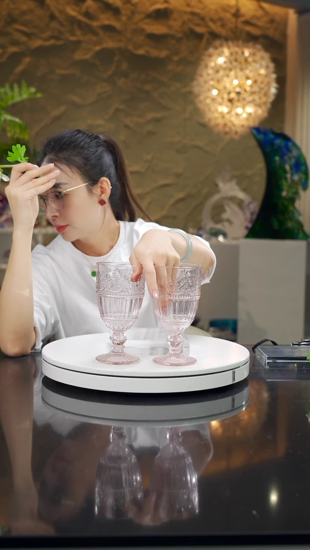 瘦***腰福利粉色高脚杯一套8只