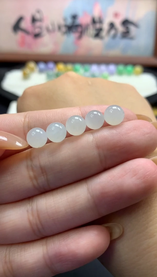 定制翡翠未镶嵌卡6+