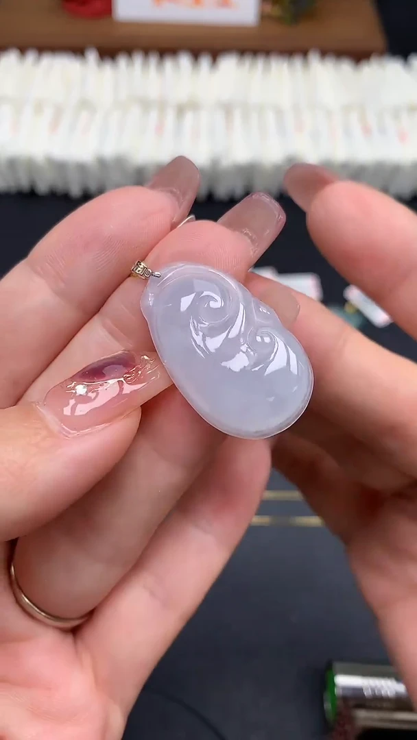 翡翠18K金镶嵌吊坠(不含链)MS186473