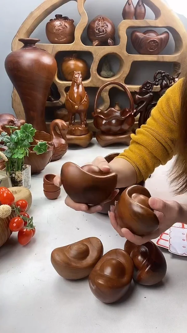 香樟木A5小元宝摆件/尺寸10*7