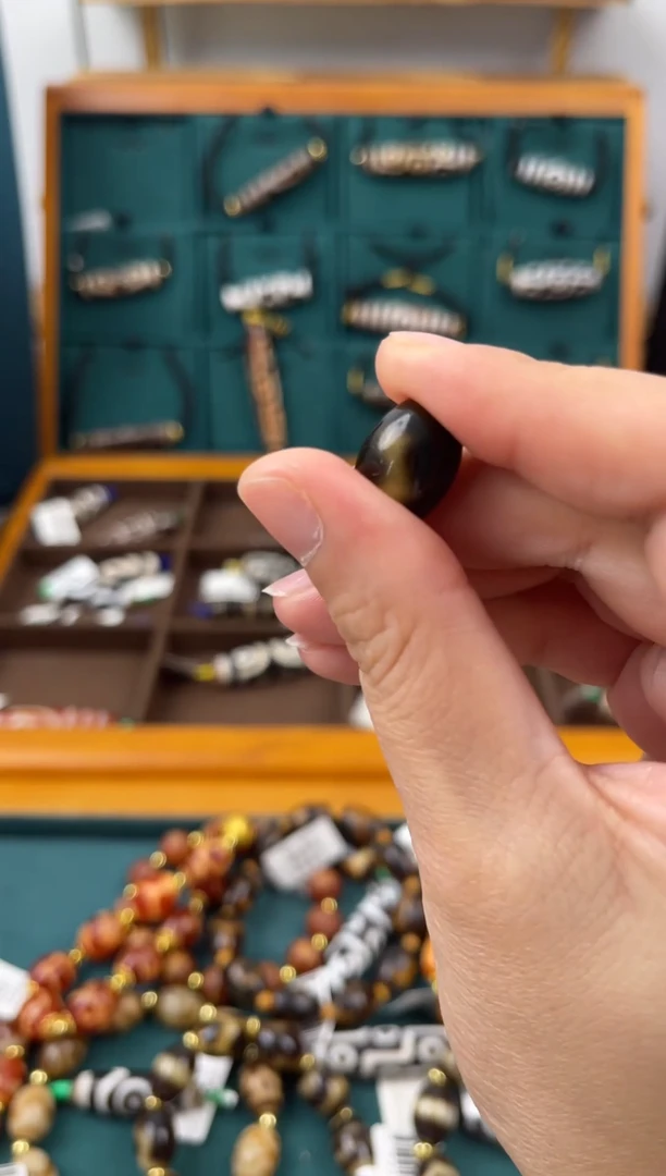 玛瑙/玉髓（覆膜）颈饰未镶嵌4（微瑕）