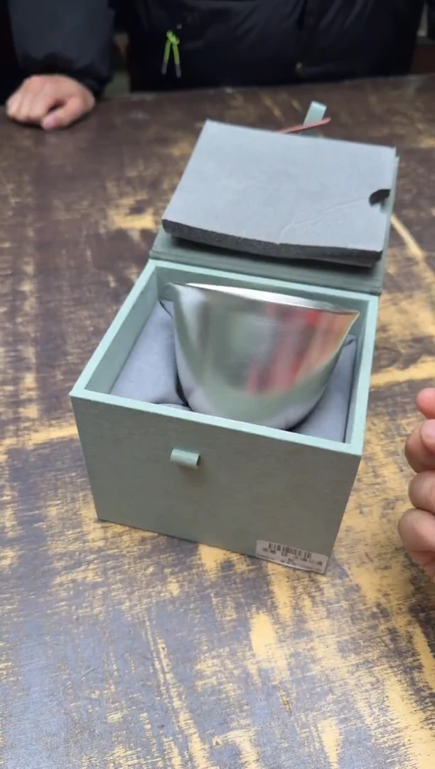 张****L荣器银水滴公道杯