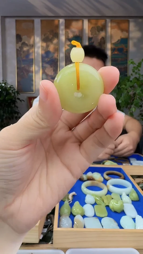 未镶嵌和田玉挂件拍一发一