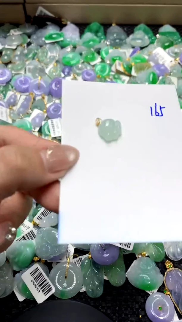 【闪购商品】翡翠颈饰18K金镶嵌111111111