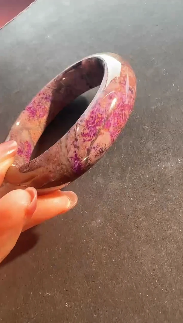 未镶嵌苏纪石（舒俱来）手镯多样性发一