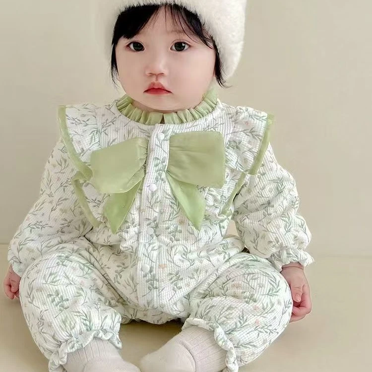 婴儿衣服春秋款小碎花洋气宝宝韩版小清新柳叶压花蝴蝶结连体哈衣