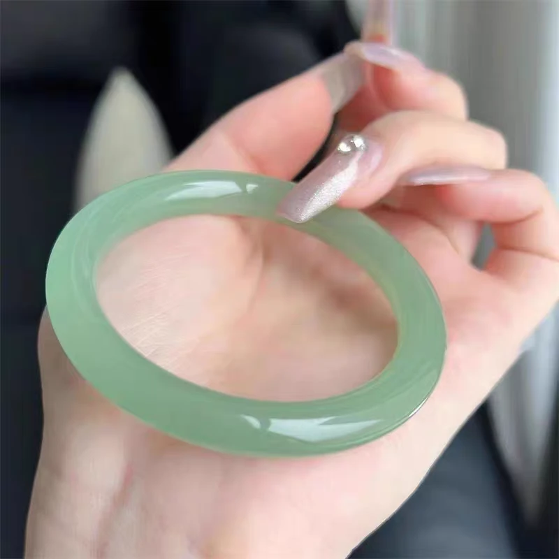 浅色冰透东陵玉晴水色扁条手镯天青冻浅绿色圆条玉石镯子