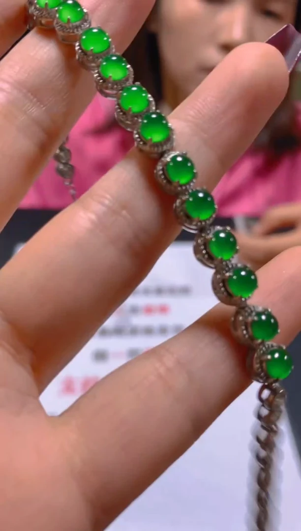 未镶嵌手链翡翠多样性发一