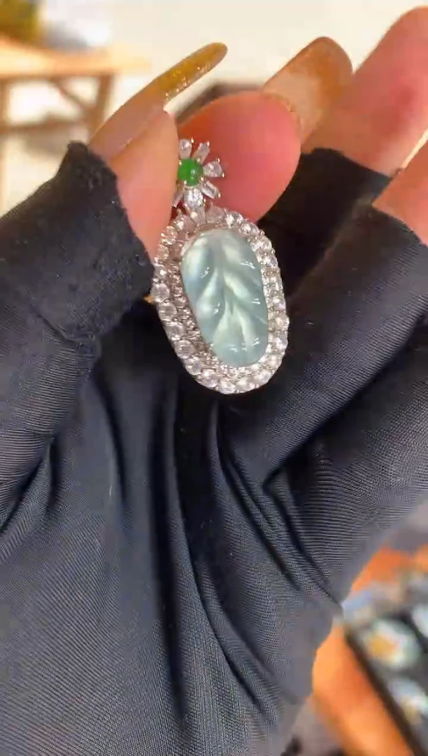 【闪购商品】定制翡翠未镶嵌9定制翡翠-多样性发货（发其一）