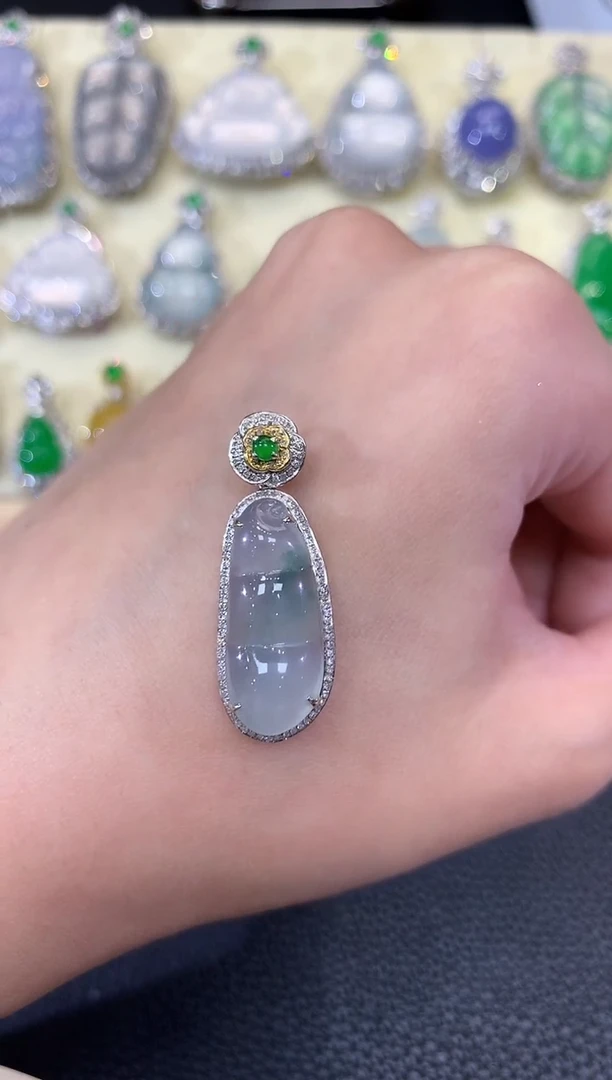 翡翠18K金镶嵌吊坠(不含链)夏日珠宝B6