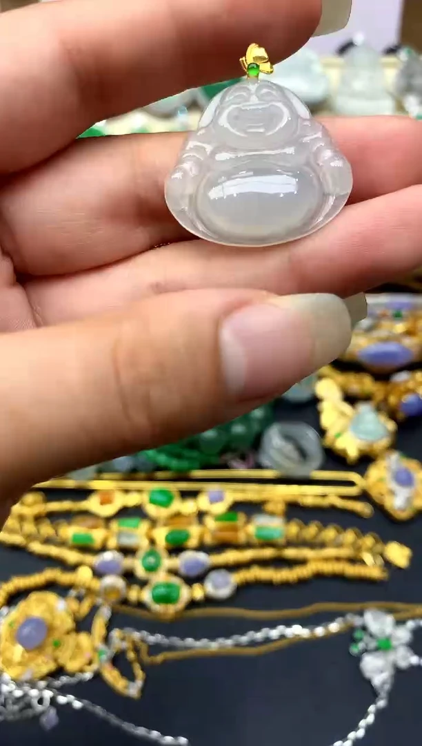 颈饰18K金镶嵌翡翠255 -中国好珍宝