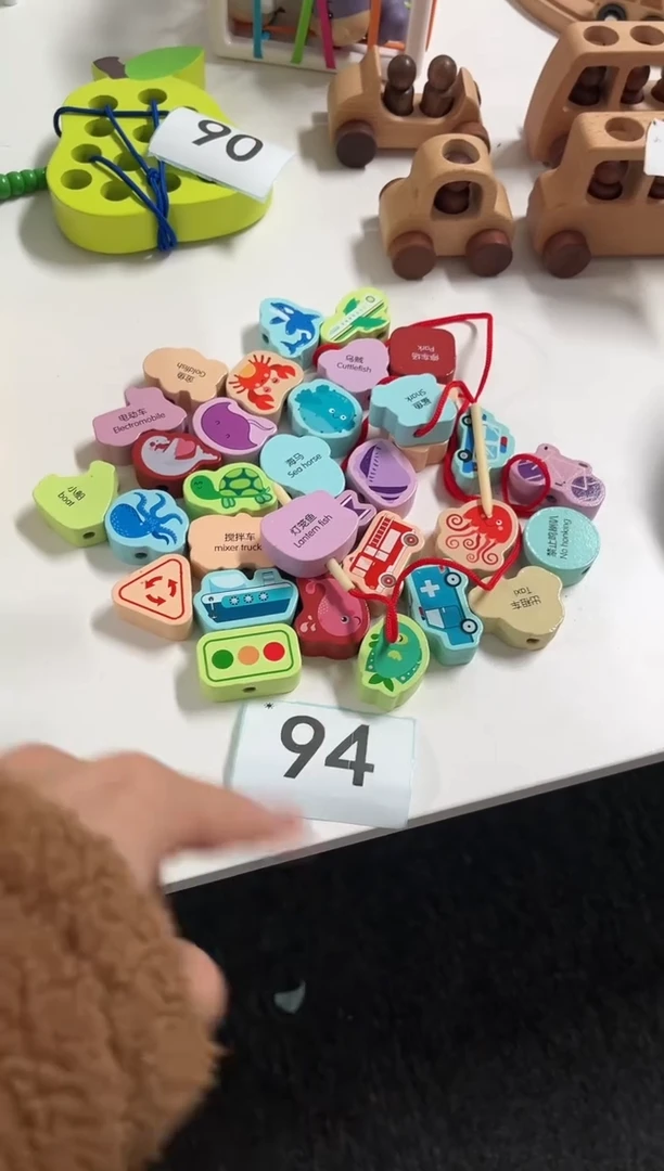 木串珠子玩具---