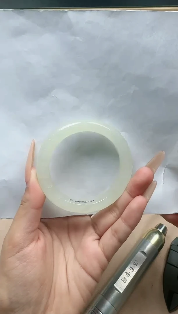 【闪购商品】和田玉手镯未镶嵌51/52圈口  YY