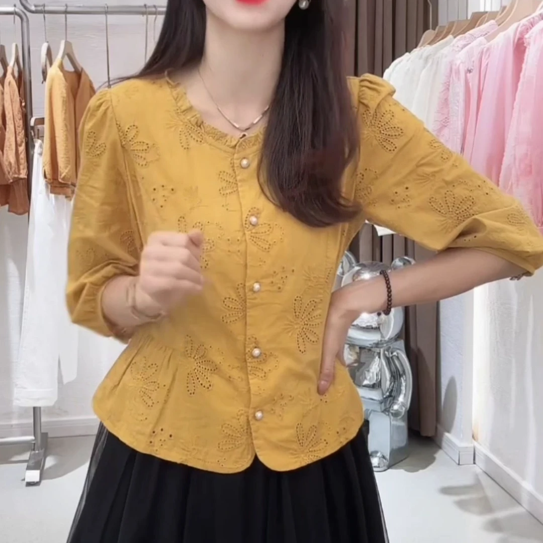 早秋法式时尚七分袖衬衫2025洋气刺绣小衫爆款百搭小衫显瘦女上衣
