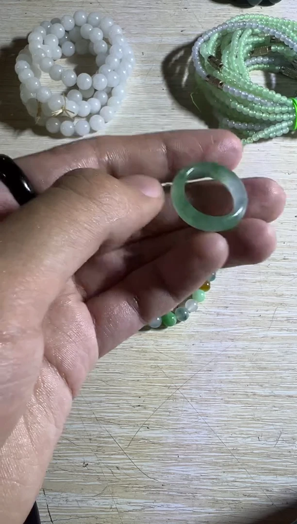 未镶嵌定制翡翠戒圈