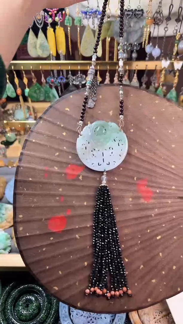 未镶嵌定制翡翠翡翠