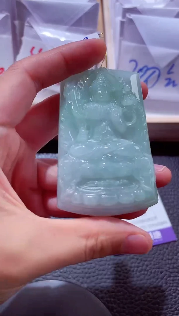 颈饰未镶嵌翡翠00002408虚空