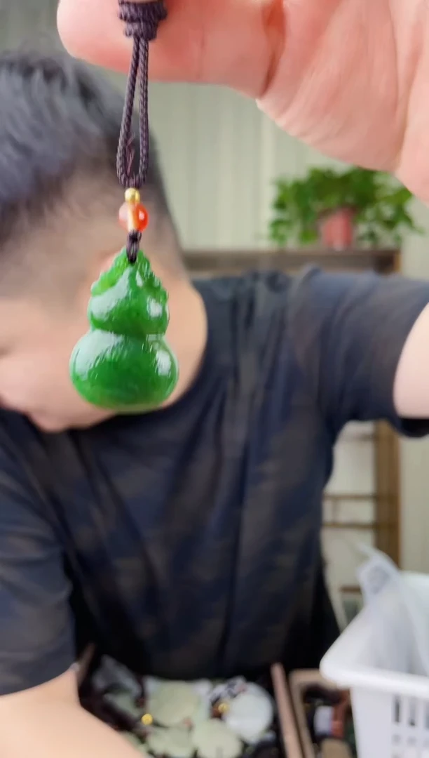 未镶嵌和田玉挂件拍一发一，多样性发货！