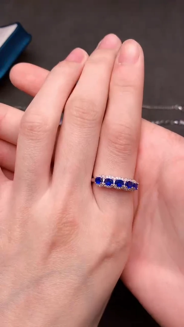 【闪购商品】蓝宝石戒指银S925镶嵌......