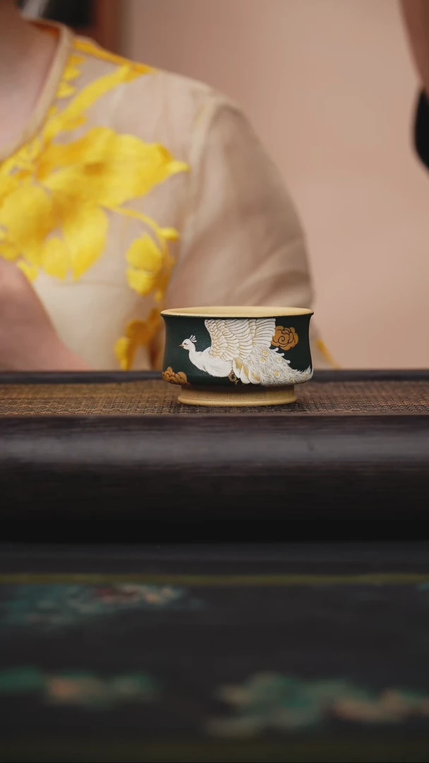 茶壶紫砂本山绿 孔雀 张继彪