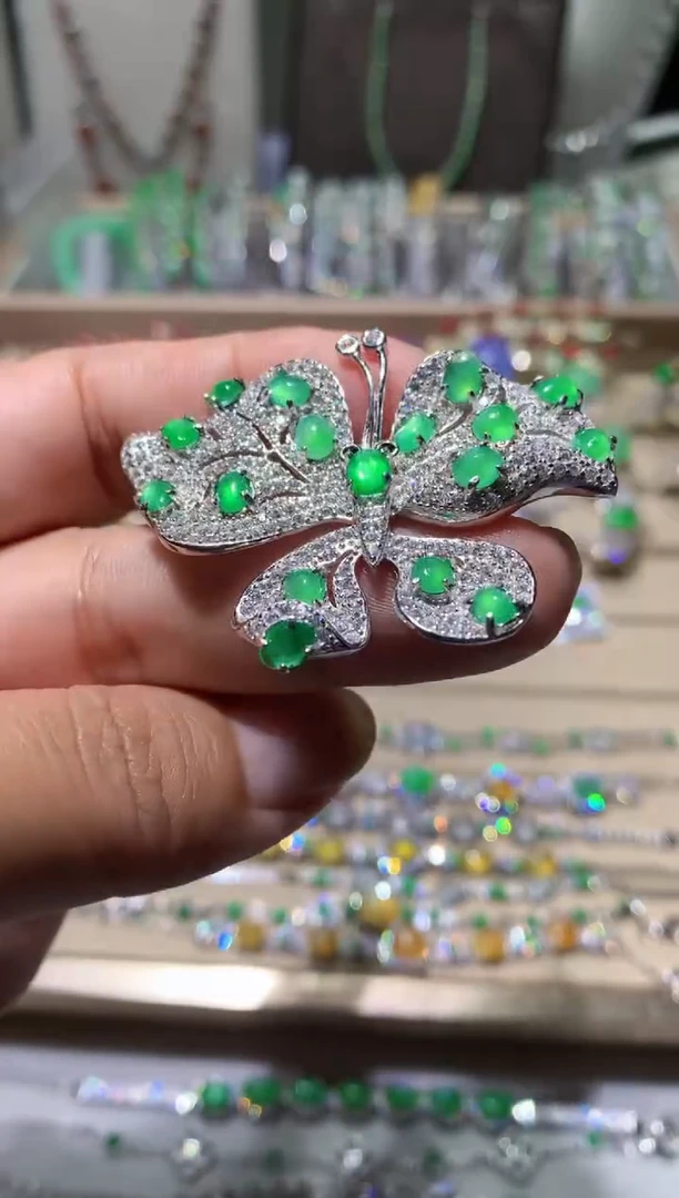 未镶嵌翡翠耳饰胸针