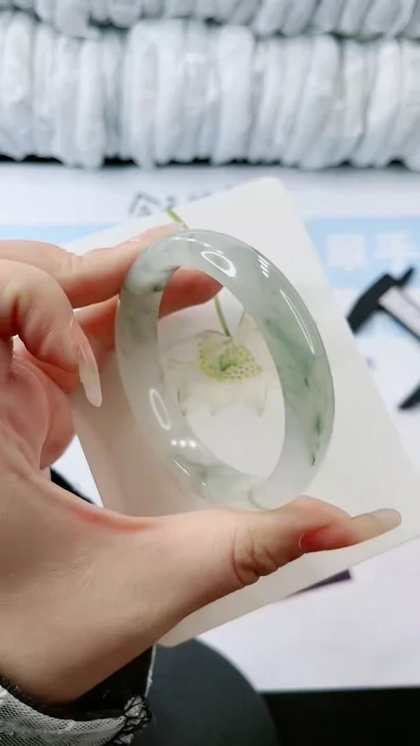 【闪购商品】石英质玉手镯未镶嵌多样性发货P507