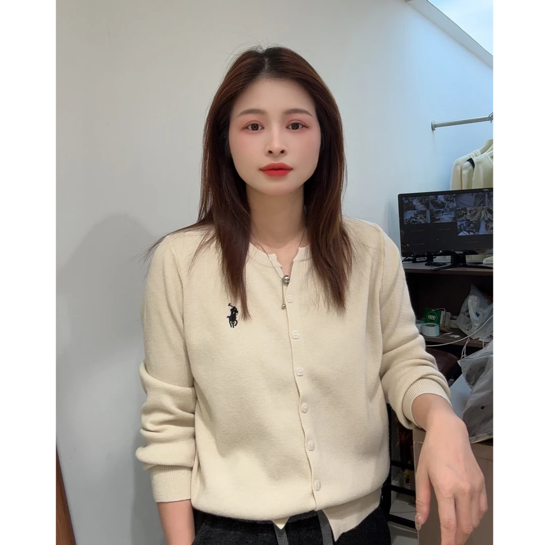 萱萱【小马针织衫】新款百搭软糯安迪绒针织上衣51894 110502