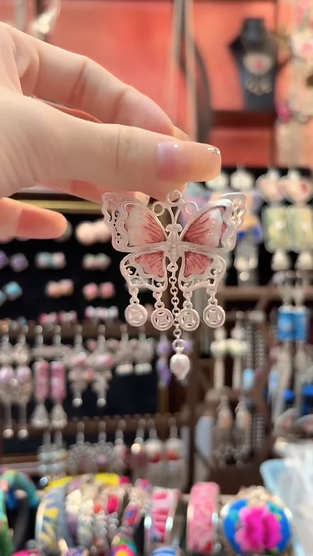 织绣 云织谣民族风精美饰品   100